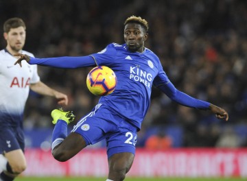 英媒:曼联、埃弗顿、尤文和贝蒂斯有意恩迪迪,尝试500万镑签下