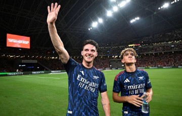 热身赛阿森纳3-2逆转纽卡,新赛季变化初现,厄德高关键性延续