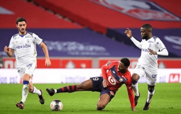 法甲焦点战:里尔冲四背水一战,兰斯保级生死时速