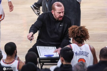 锡伯杜下课究竟冤不冤?铁血篮球成就他也害了他