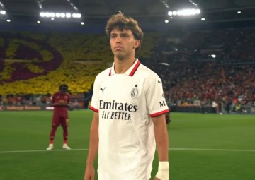 意甲激战正酣:争冠悬念依存,降级局势未明,AC米兰无缘欧战